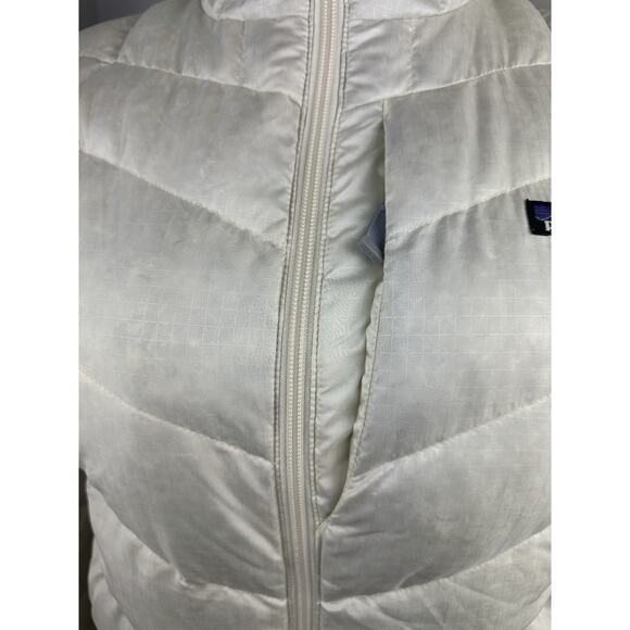 Patagonia Pipe Down Puffer Goose Insulated Coat Off White Women's Medium *Flawed - Picture 4 of 16